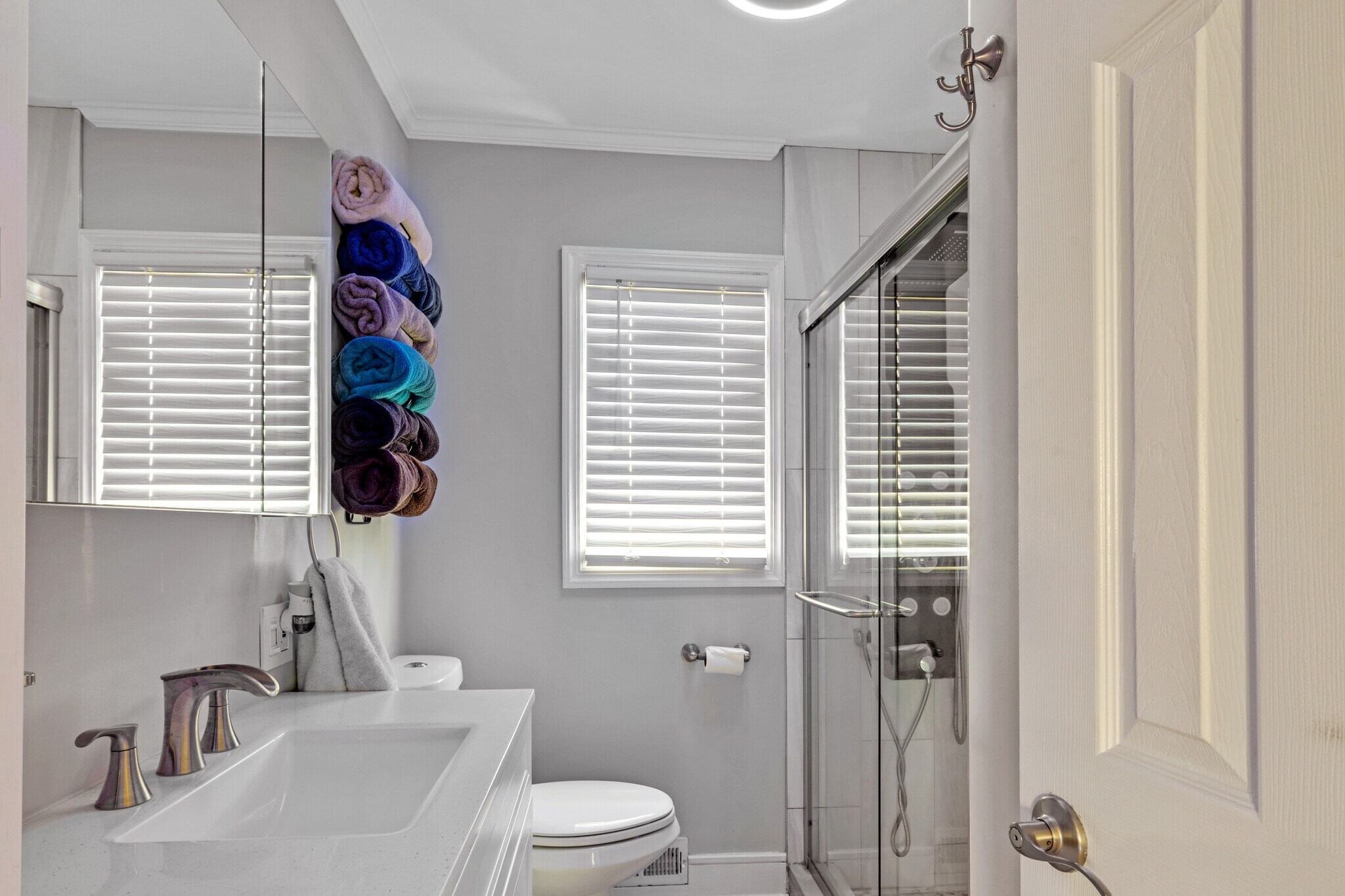 Main Bathroom - 969 Braun Ter