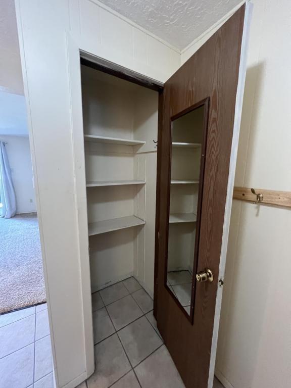 Building Photo - 0675 Straight Creek DVW I 101