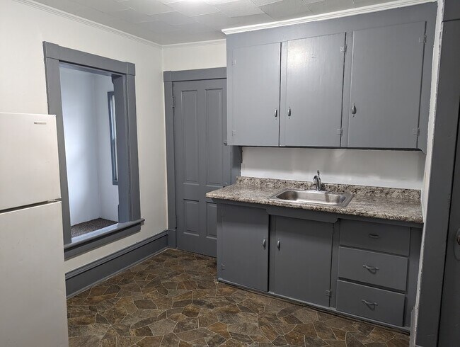 Building Photo - 299 Randolph St