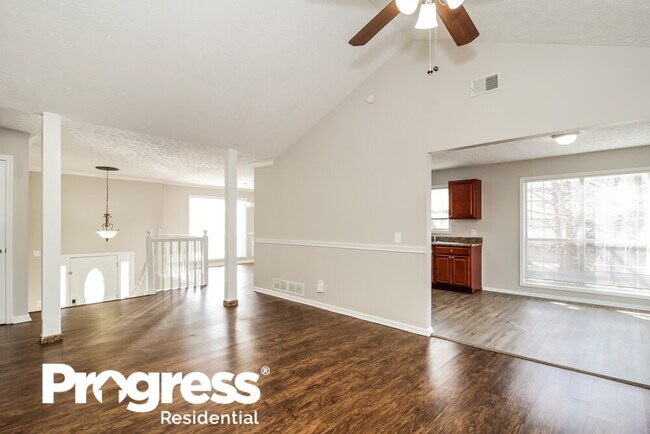 Building Photo - 2526 Riverwood Spg