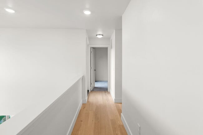 Building Photo - Modern Luxury Condo for Rent in Bozeman, MT