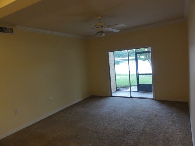 Building Photo - 155 N Pearl Lake Causeway