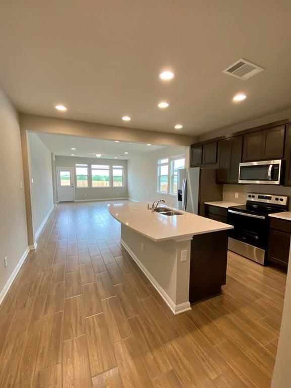 Building Photo - 103 Wild Wind Cv