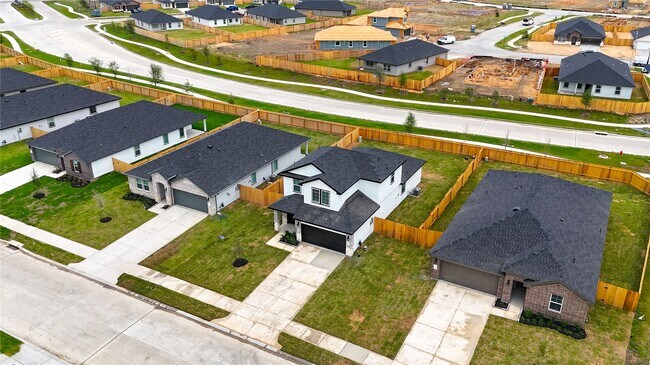 Building Photo - 9043 Rose Water Trl