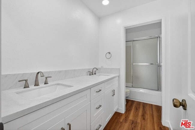 Building Photo - 7652 Quimby Ave