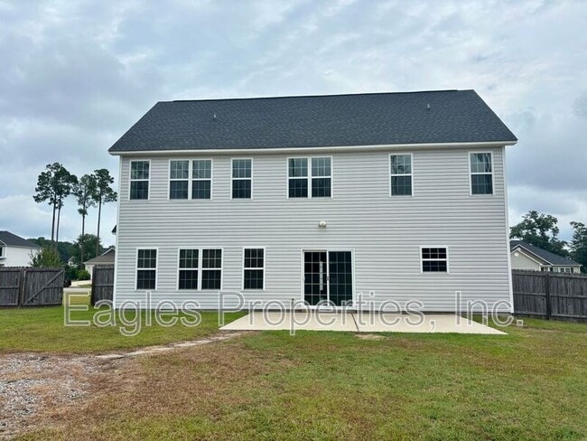 Building Photo - 114 Quail Hollow Dr
