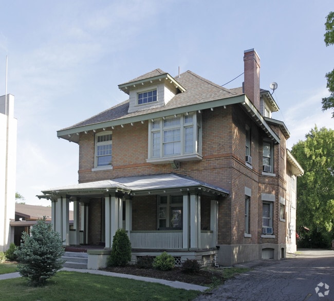 Building Photo - 955 E 100 S