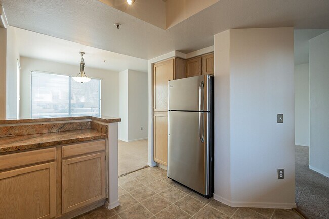 Building Photo - Move In Ready! Two Bedrooms - Tuscany Villas