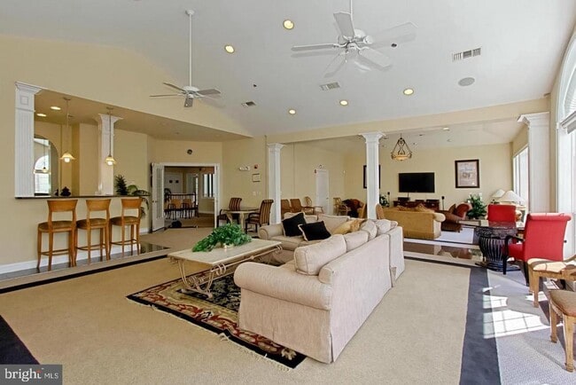 Building Photo - 4561 Strutfield Ln