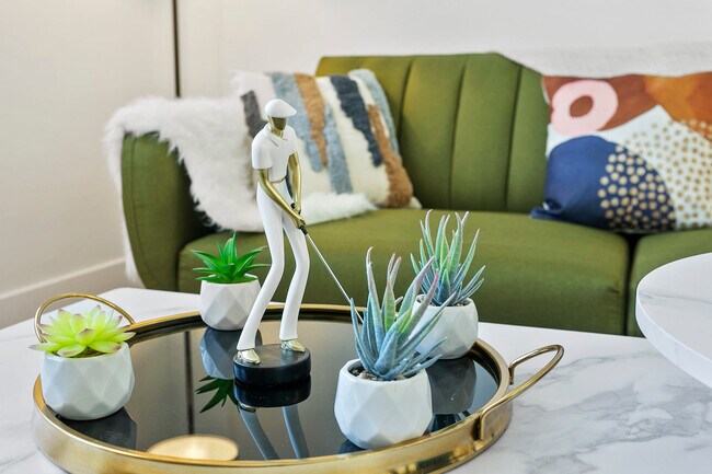 Building Photo - 9450 W Cabela Dr