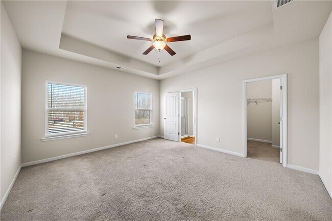 Building Photo - 5337 Burrus Ln