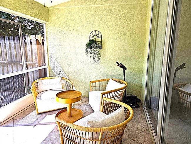 Building Photo - 2547 Estancia Blvd