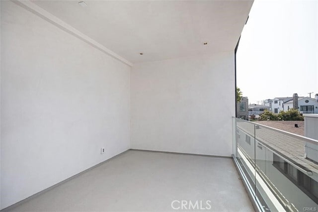 Building Photo - 423 Orchid Ave