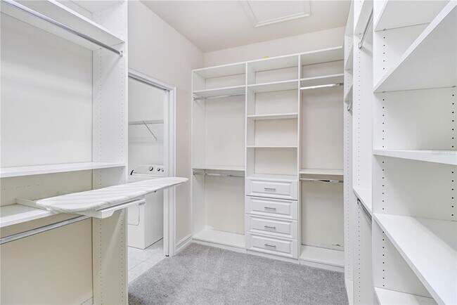 Building Photo - 16325 Hyde Manor Dr