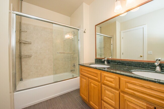 Building Photo - 1425 Walnut St