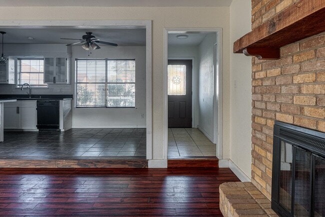 Building Photo - 112 Tomahawk Trail