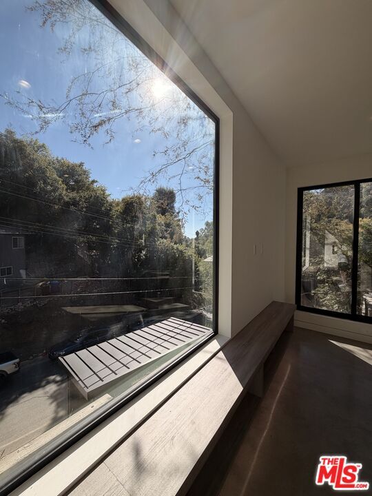 Building Photo - 4517 Cleland Ave