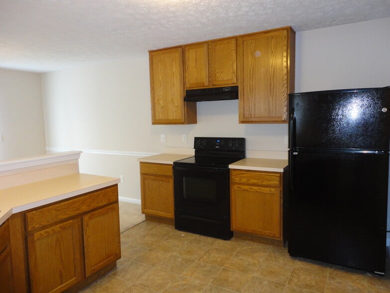 Building Photo - 2820 Dawnlake Dr