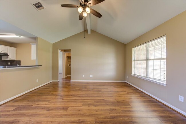 Building Photo - 6814 Manor Terrace Ln