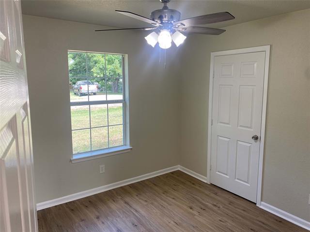 Building Photo - 213 S 3rd St