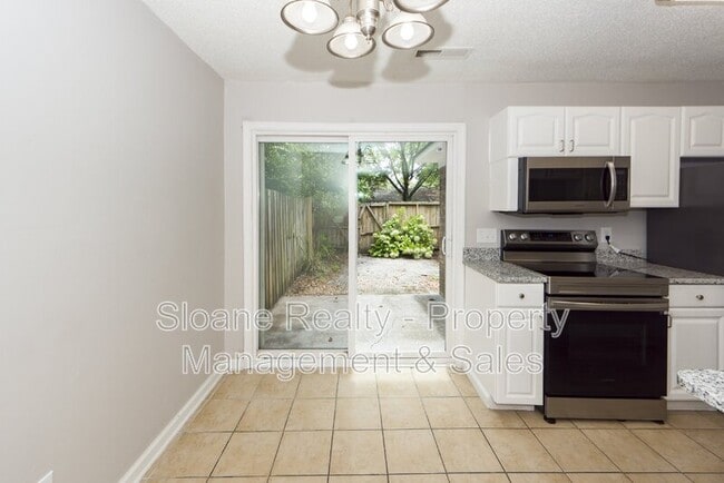 Building Photo - 1297 Mathis Ferry Rd