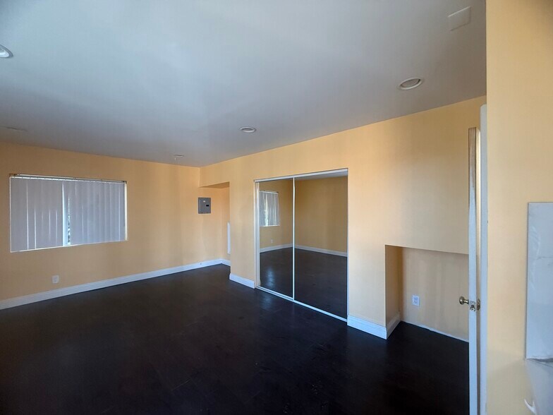 Building Photo - 602 Elvira Ave