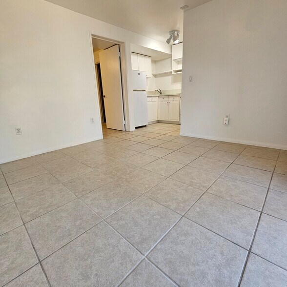 Building Photo - 775 Neptune Ave