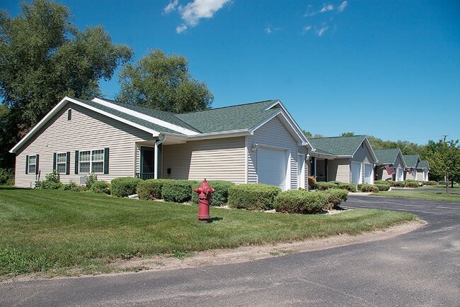 Building Photo - ASHBURY FARMS