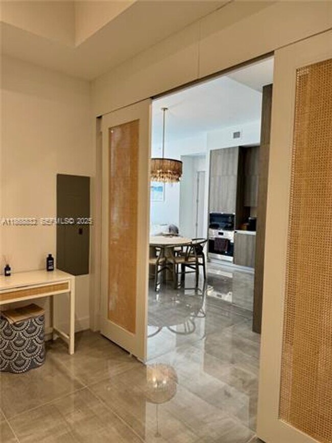 Building Photo - 17550 Collins Ave