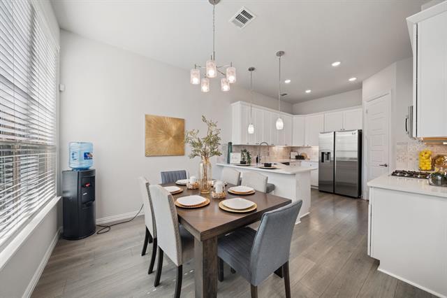 Building Photo - 744 Patriot Ln