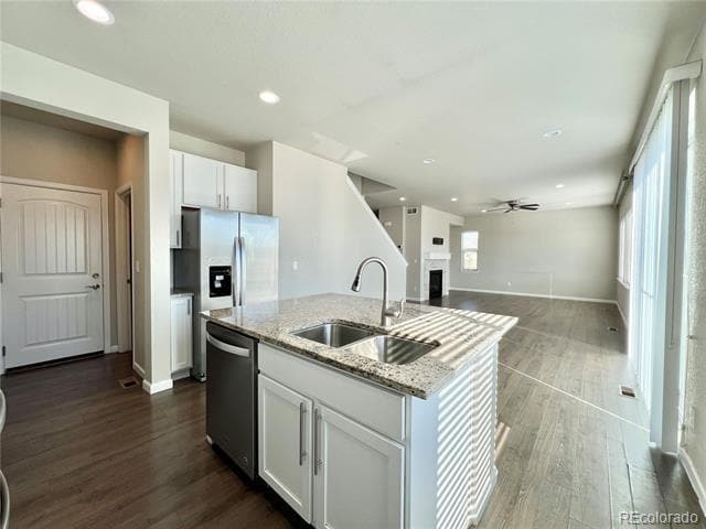 Building Photo - 11840 Dodworth St