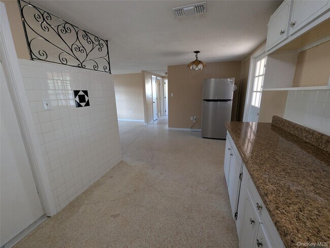 Building Photo - 7416 Star Dust Dr