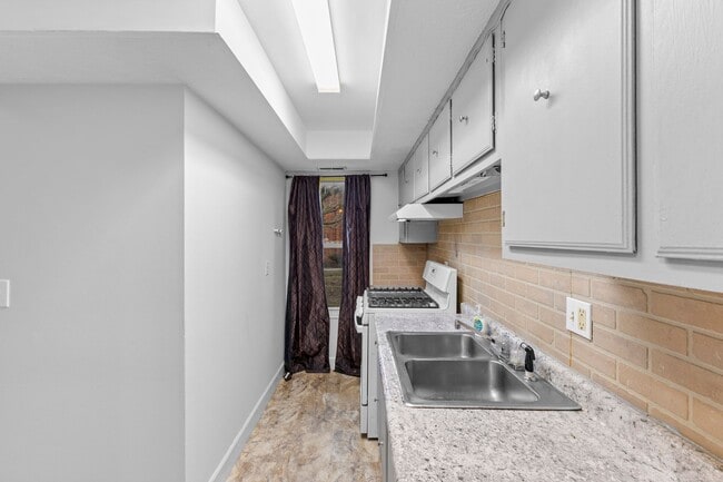 Building Photo - Spacious 3-Bedroom with Private Patio in Westerville