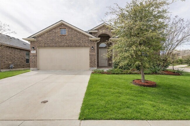 Building Photo - 9125 Highland Orchard Dr