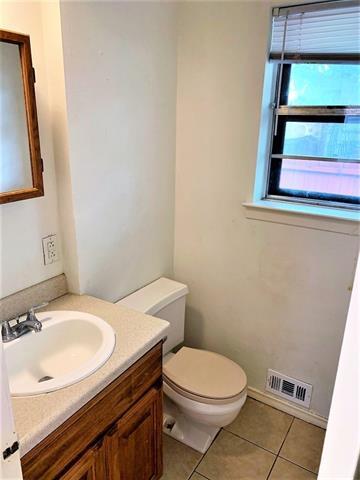 Building Photo - 3910 Bucknell Dr