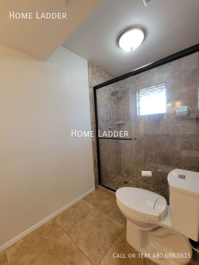 Building Photo - 16336 E Bainbridge Ave