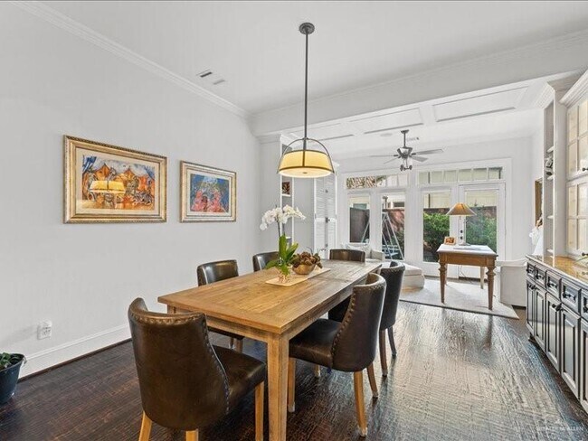Building Photo - 7 Ivy Castle Ct