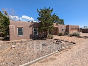 Building Photo - 117 Carey Rd