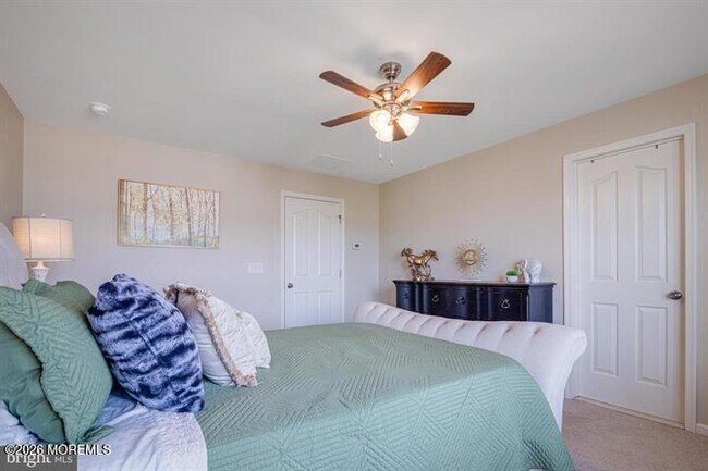 Building Photo - 109 Creekside Wy