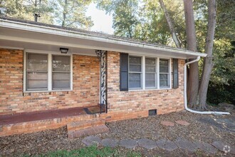 Building Photo - 2231 S Milledge Ave