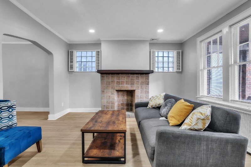 Building Photo - 6513 Stanton Ave