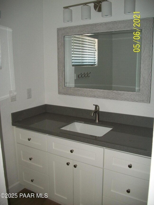 Building Photo - 5270 Diamond Dr
