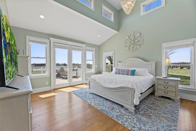 Building Photo - 703 Herricks Ln