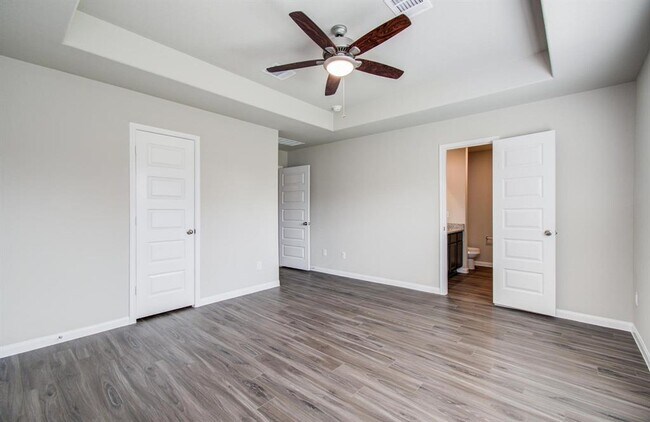 Building Photo - 5111 Shelby Katherine Dr