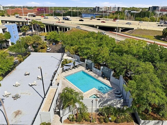 Building Photo - 201 W Laurel St