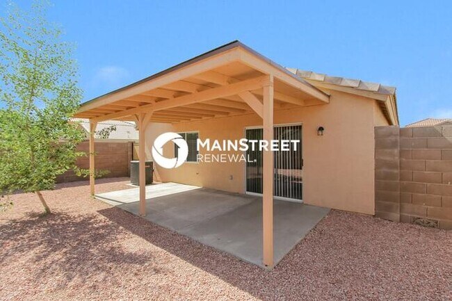 Building Photo - 3 Bedroom Pet-Friendly Home in Phoenix, AZ with Main Street Renewal