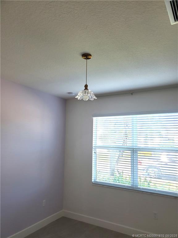 Building Photo - 11681 SW Oceanus Blvd