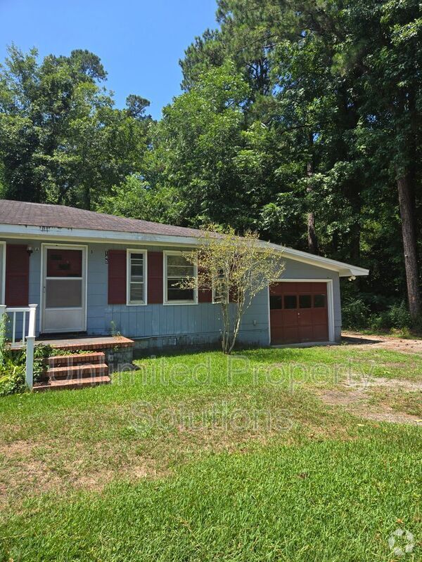 Building Photo - 145 Dogwood Dr