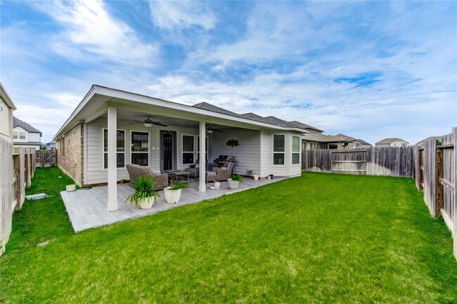 Building Photo - 9210 Lair Cove Dr