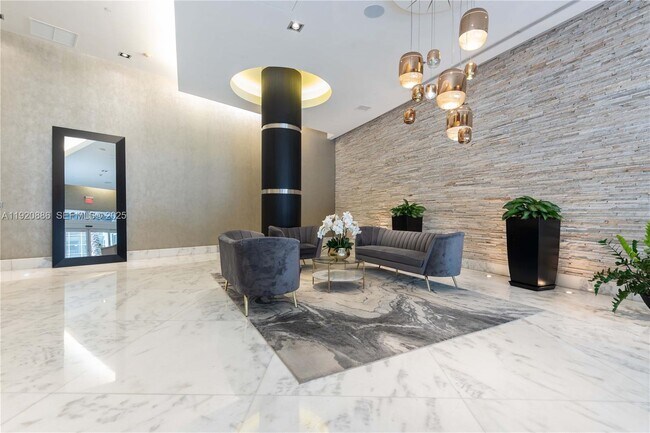 Building Photo - 1250 S Miami Ave